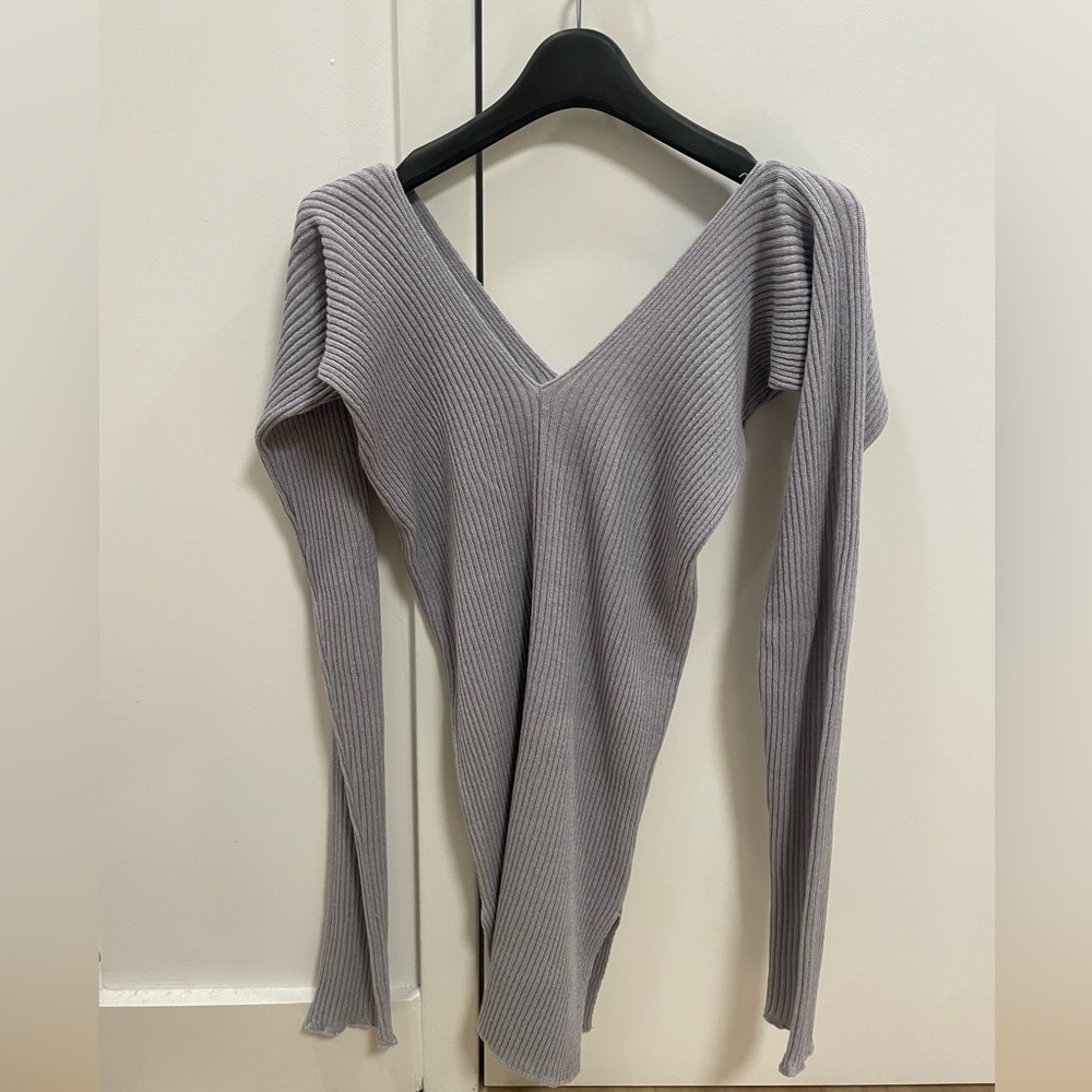 Low Classic Ribbed Knit Top